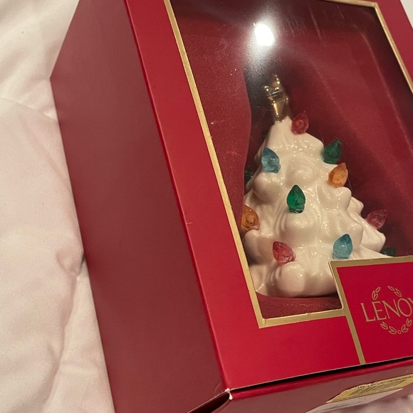 LENOX Treasured Traditions Lit Tree Ornament Christmas Holiday Decorations - Picture 4 of 13